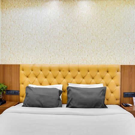 Hotel O Anjaney Palace Бхопал Экстерьер фото